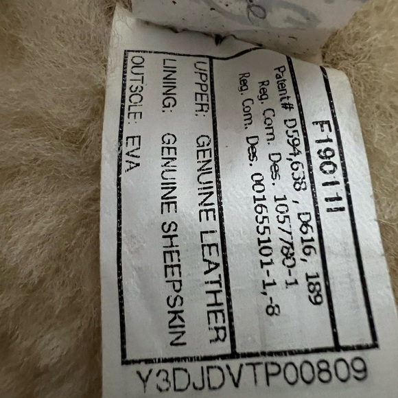 Ugg Eva Brown Suede and Shearling Button Up Boots Womens size 8 - Picture 15 of 15